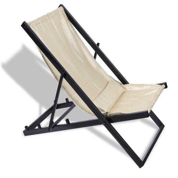 FRIENDLY EASY CHAIR